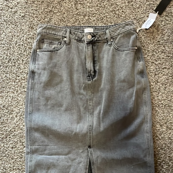 Adorable Jean skirt from Tilly’s!! - Picture 3 of 5
